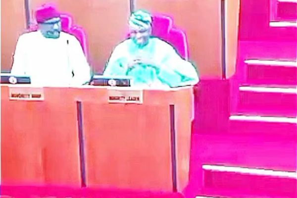 BREAKING: Four PDP Senators Defect To APC